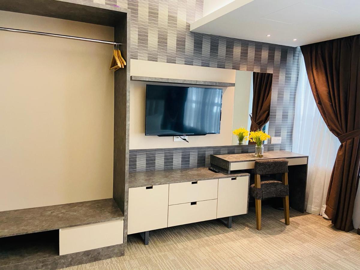 Glex Hotel Signature Johor Bahru Kültér fotó