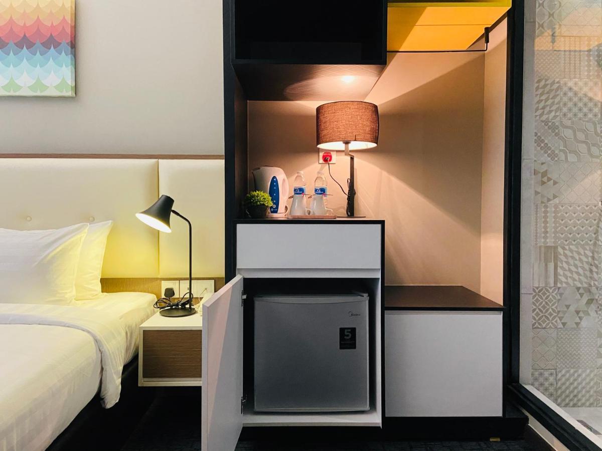 Glex Hotel Signature Johor Bahru Kültér fotó